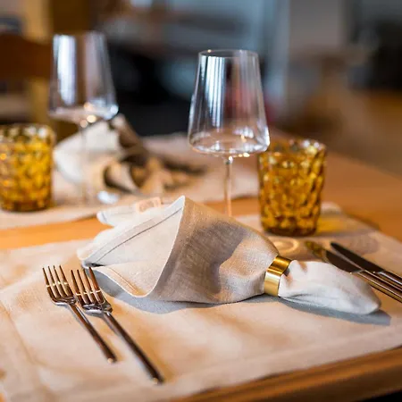 Zur Sonne - - Restaurant - Boutique Hotel