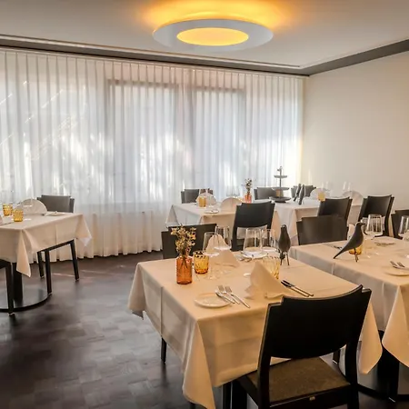 Hotel Zur Sonne - - Restaurant - Boutique