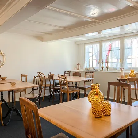 Zur Sonne - - Restaurant - Boutique غوساو