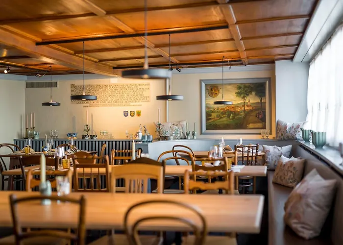 Zur Sonne - - Restaurant - Boutique 3*