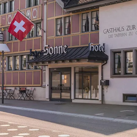 Zur Sonne - - Restaurant - Boutique