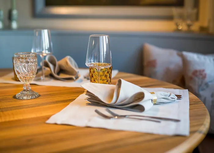 Zur Sonne - - Restaurant - Boutique 3*